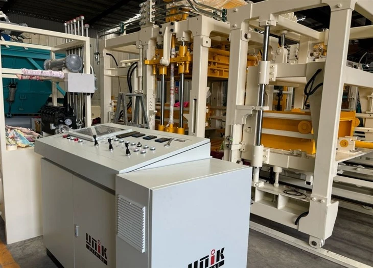 Concrete Block Paver Machine